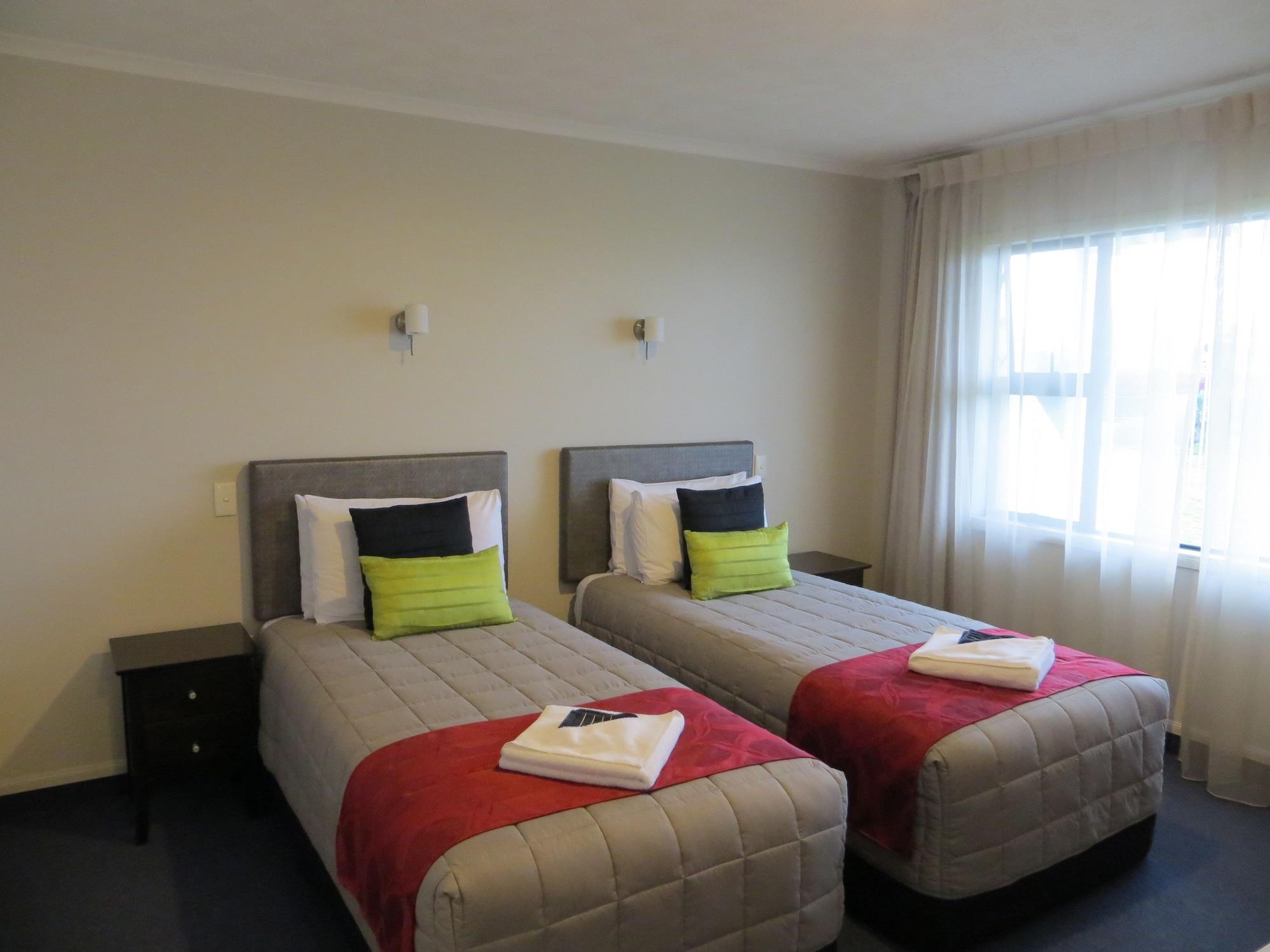 Harbour View Motel On Ahuriri Beach In Napier Nz With Sea View Suites Exterior foto
