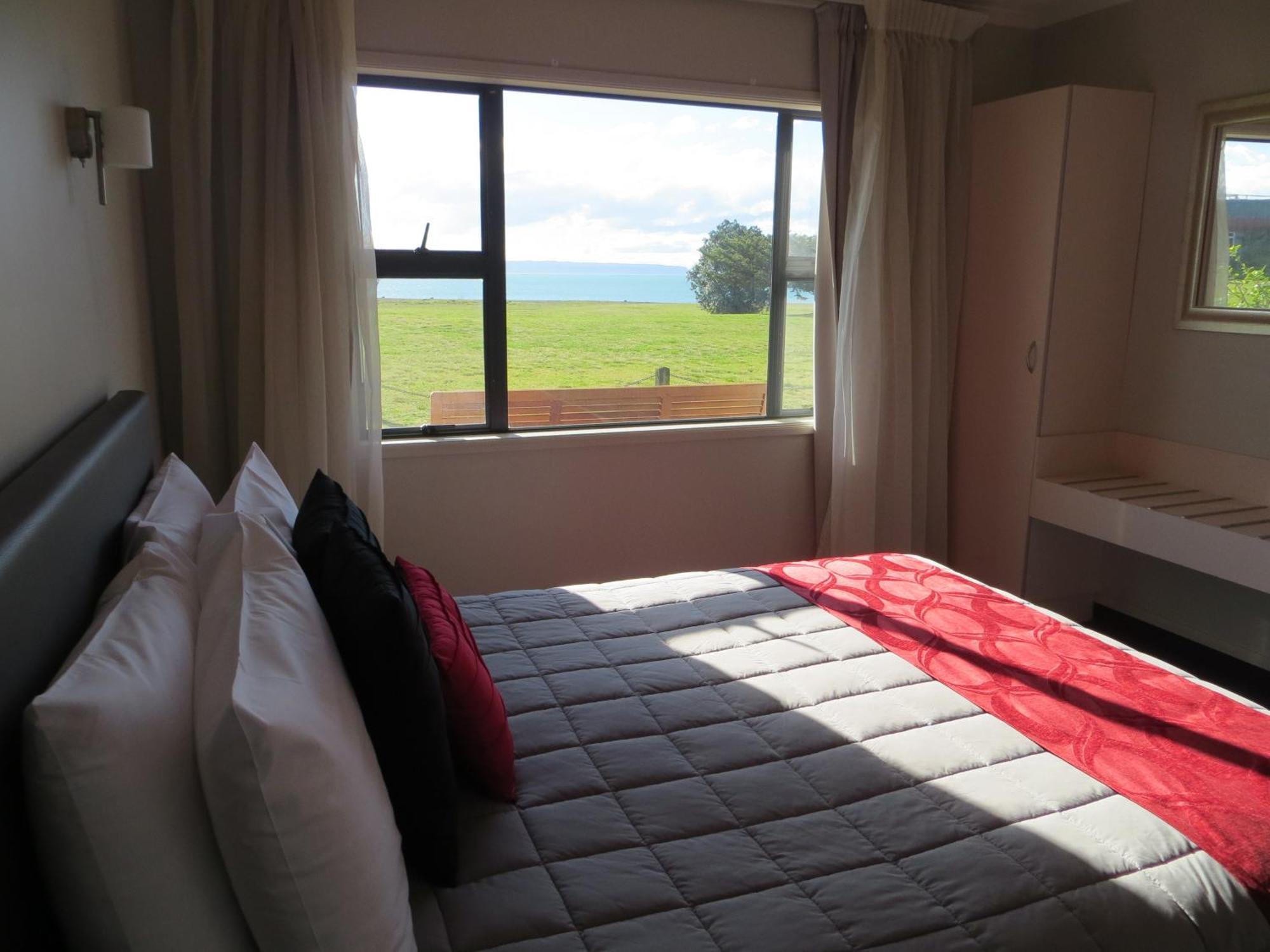 Harbour View Motel On Ahuriri Beach In Napier Nz With Sea View Suites Cameră foto