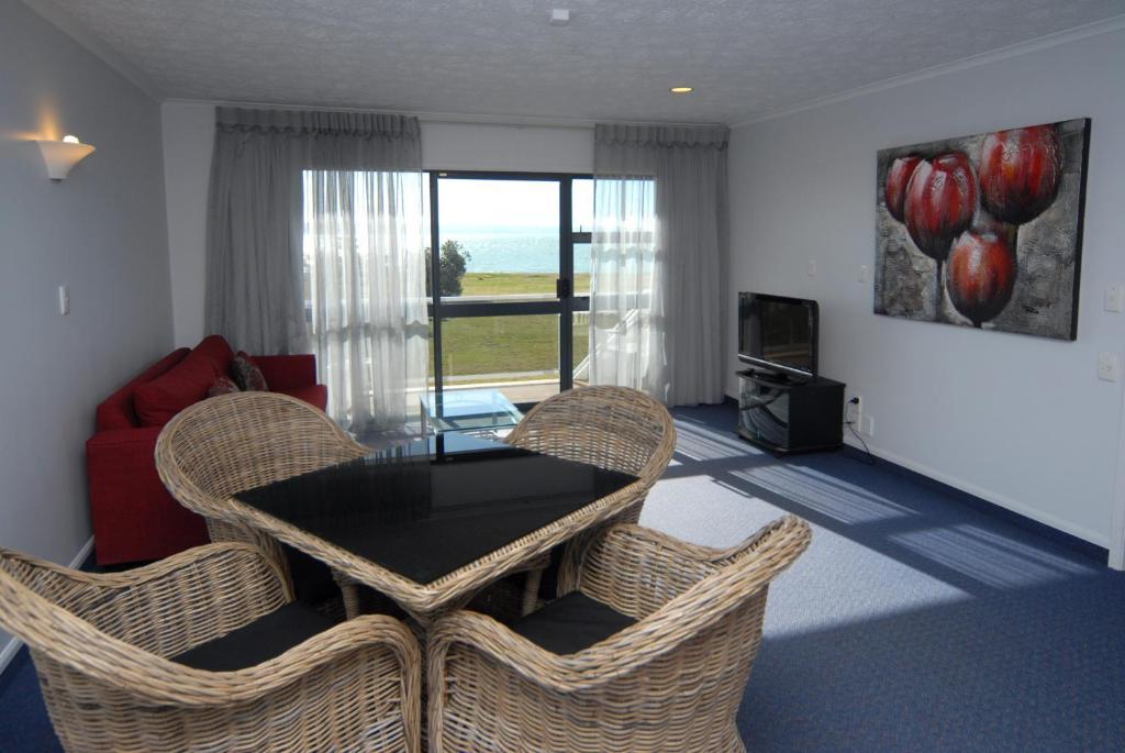 Harbour View Motel On Ahuriri Beach In Napier Nz With Sea View Suites Cameră foto