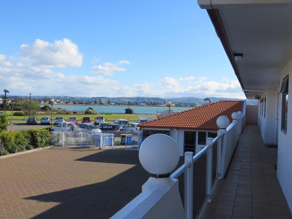 Harbour View Motel On Ahuriri Beach In Napier Nz With Sea View Suites Exterior foto